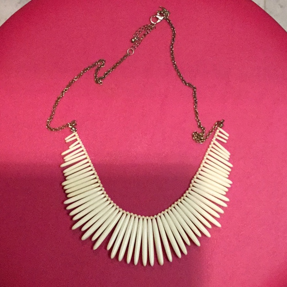 White necklace